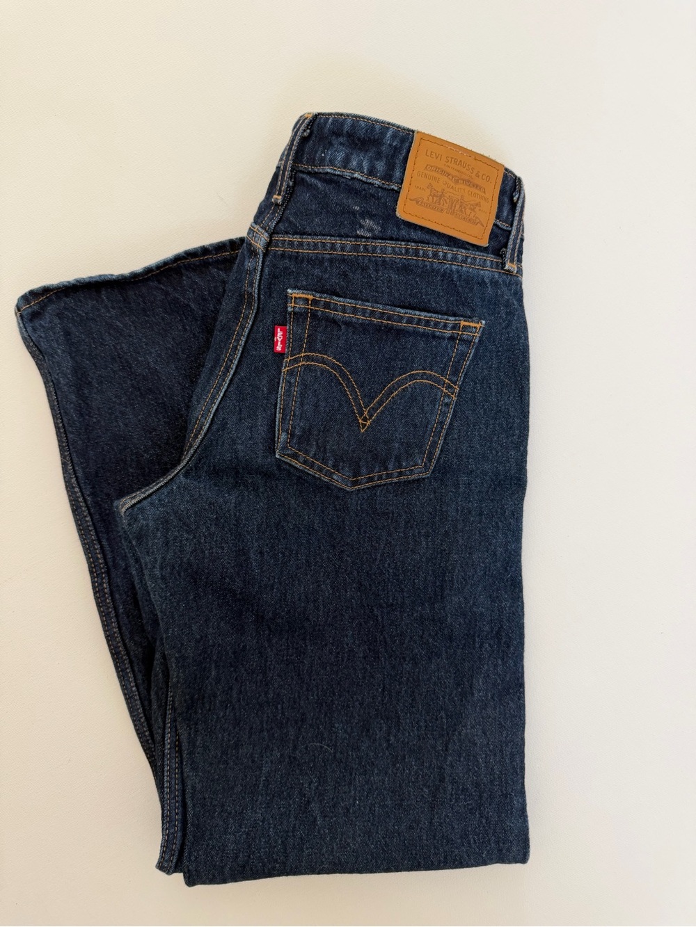 LEVI Strauss Low Loose Women’s dark denim Size 24
